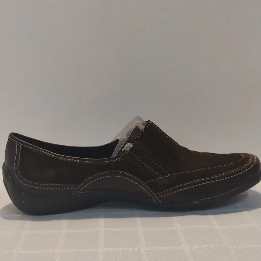 NIB Array Hickory Brown Slip-On Shoes! CONSIGNMENT!